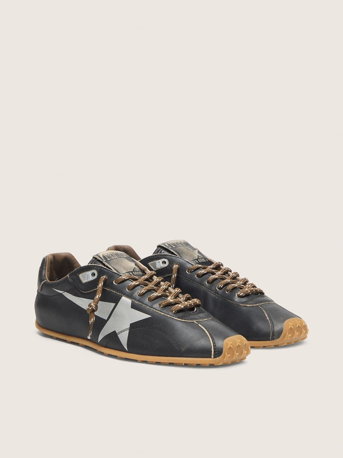Women's Marathon Speed with black leather upper and silver star