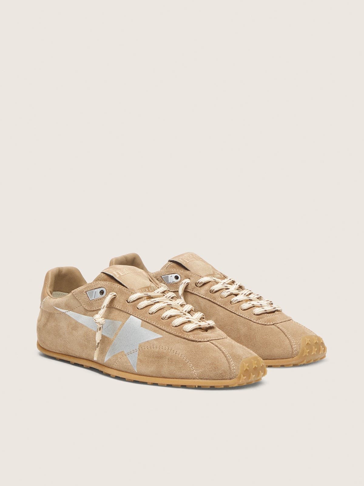Women's Marathon Speed with tobacco suede upper and silver star