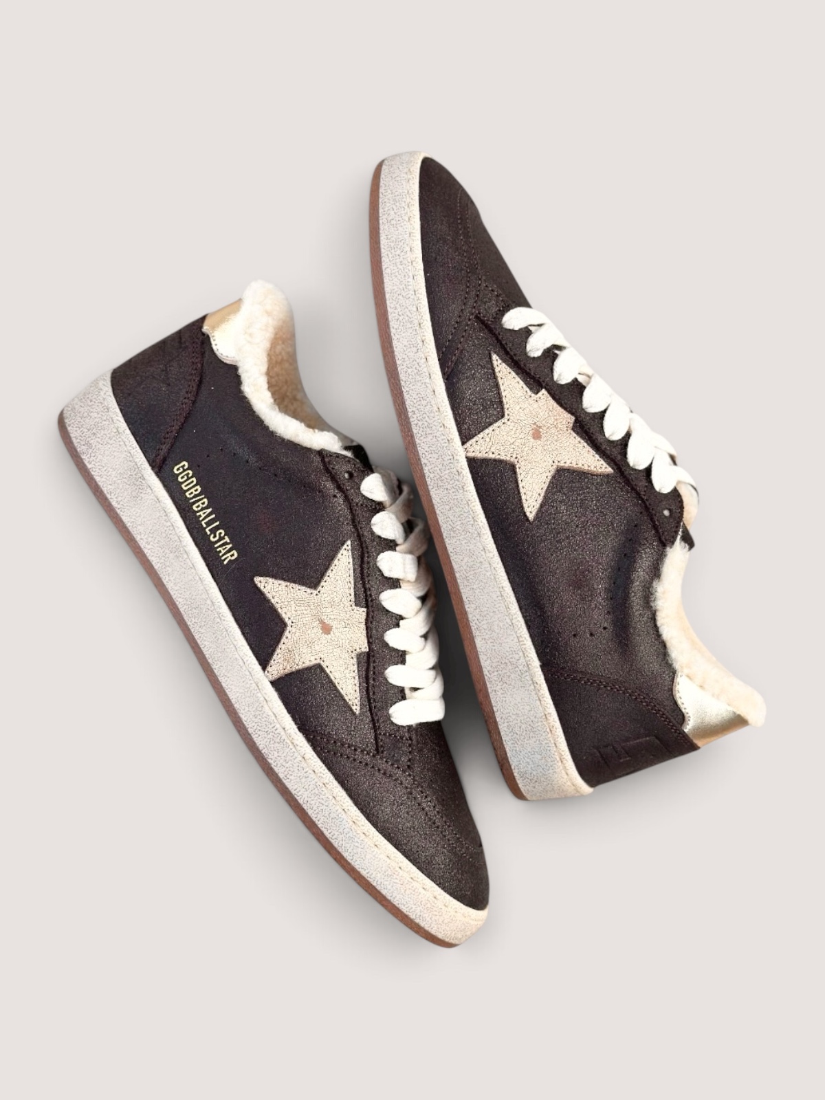 Women’s Ball Star Shearling in Dark Brown Metallic Finish With Light Star — изображение 2