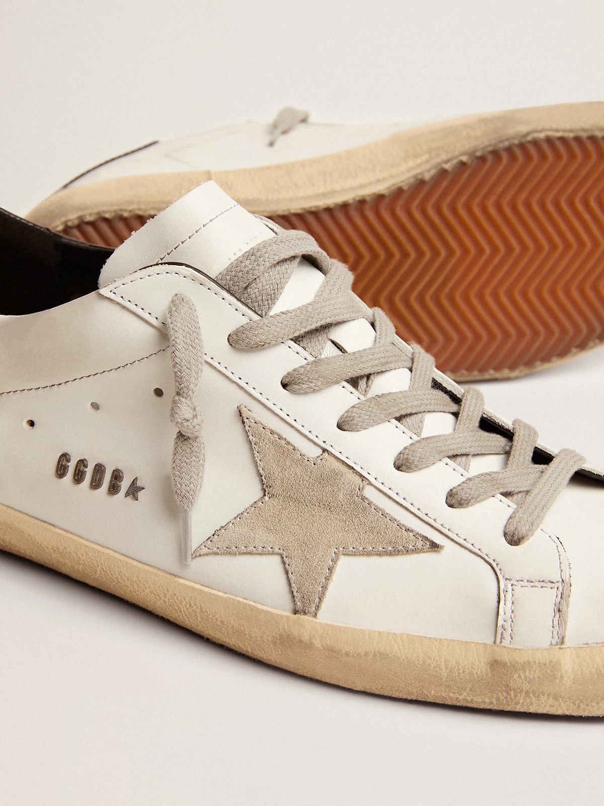 Men's Super Star with black heel tab and metal stud lettering — изображение 5